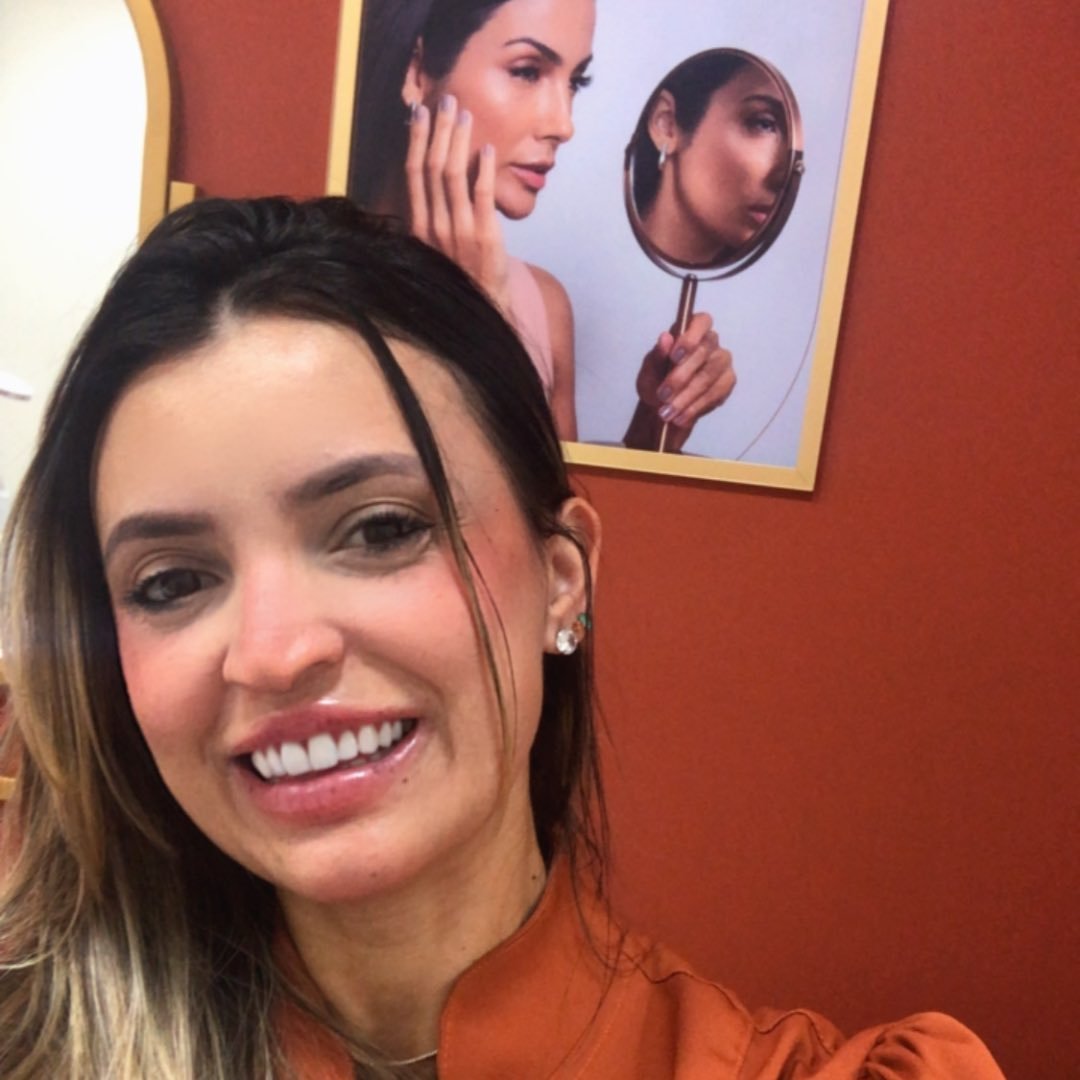 Thais Zentil - Especialista em Extensao de Cilios